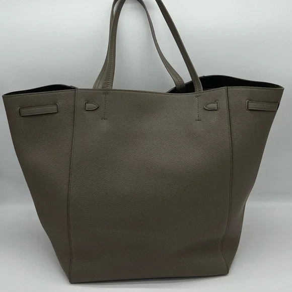 ❌SOLD❌Authentic Celine Phantom Cabas medium tote - Picture 5 of 16